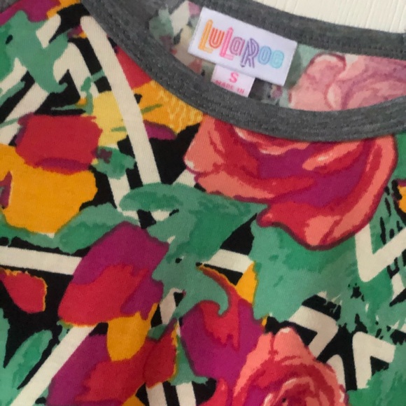 Lularoe Floral Randy - Picture 6 of 9